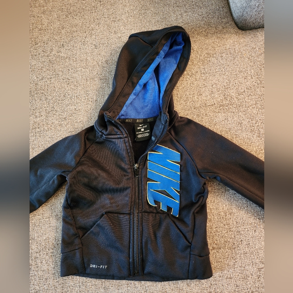 Nike jacket 2t